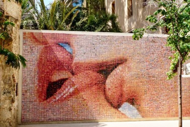 street art tiled mosaic kiss